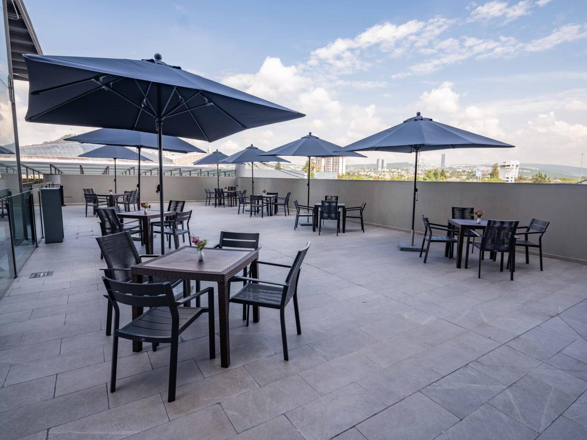 Galeria Plaza Leon Otel Dış mekan fotoğraf